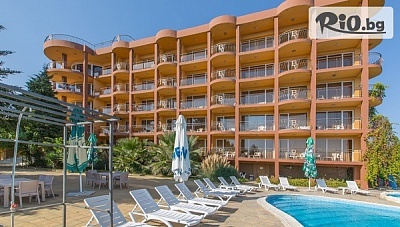 ТОП сезон в Златни пясъци! Нощувка на база All Inclusive + басейн, чадър, шезлонг и анимация, от Хотел Бона Вита