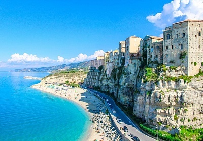 Тур на Калабрия с чартър и 7 нощувки със закуска и вечеря