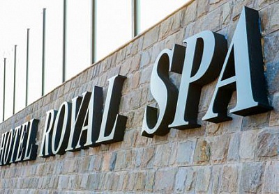 Уикенд почивка до края на Aприл в най-новия Hotel Royal Spa****, Велинград! Две нощувки със закуски и вечери + Безплатно ползване на най-големия СПА център само за 145 лв.!