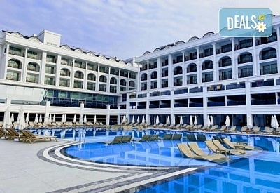 Ultra all inclusive ваканция в хотел Sunthalia Hotels & Resorts 5*, Сиде, Анталия! 7 нощувки, басейни, СПА, безплатно за дете до 6.99 г. и транспорт от BelpregoTravel