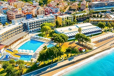 Ваканция на първа линия в Кушадасъ, Турция: Полет от София с All Inclusive в ROYAL BEACH CLUB