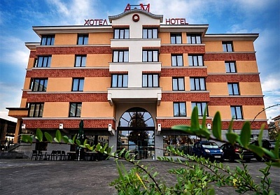 Вълшебна почивка в хотел A & M в Пловдив до хълмовете Младежки и Альоша