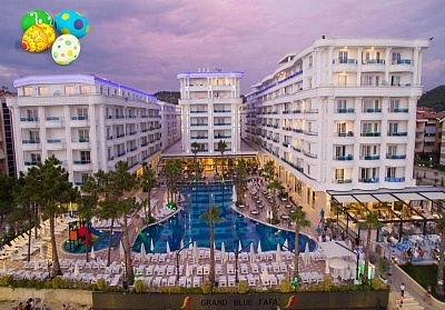 Великден в Албания! Транспорт + 3 нощувки в хотел Grand Blue Fara 5* със закуски и вечери, едната празнична на човек от ТА Надрумтур