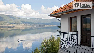 Великден в хотел Емили, на брега на язовир Доспат, с включени закуски и вечери