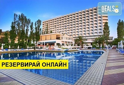 Великден в Pallini Beach Hotel 4*, Халкидики! 3 нощувки на база HB с включени Великденски обяд и празнична програма