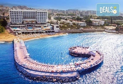 Великденски и майски празници 2022 г! ULTRA ALL INCLUSIVE ваканция в Azura Deluxe Resort & Spa Hotel 5*, Алания, Анталия, транспорт и безплатно настаняване на дете до 12.99 г. от Belprego Travel