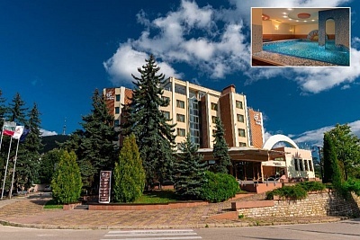 Винен тур в Белоградчик: Нощувка с дегустация във винарска изба 'Магура'