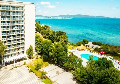  09 – 16 юни в Китен! Нощувка на човек на база All inclusive в хотел Кремиковци. Дете до 11.99г. БЕЗПЛАТНО! 