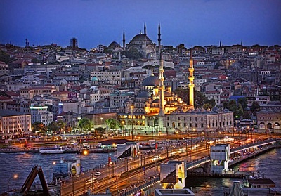  Златна Есен с Екскурзия до Истанбул! Транспорт + 3 нощувки със закуски и възможност за посещение на най-новите атракции WATERGARDENS ISTANBUL и VIA PORT VENEZIA от Еко Тур Къмпани 