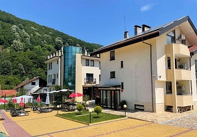 Незабравима златна есен в Рибарица в хотел Зорница