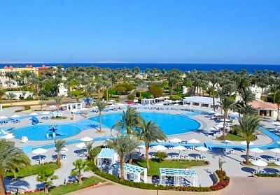 5-звездна All Inclusive почивка в Египет: Хургада + Кайро с чартърен полет от София! 6 All Inclusive нощувки на човек във PHARAOH AZUR RESORT 5* + 1 нощувка, закуска, обяд и вечеря + посещение на пирамидите в Кайро!