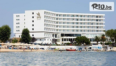 5-звездна Нова Година в Кавала! 3 нощувки със закуски и вечери + Празнична Новогодишна вечеря в Lucy Hotel 5* със собствен транспорт, от Солвекс